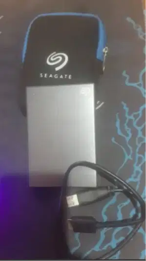 Jual Harddisk External 1 TB  SEAGATE ( Nego tipis )