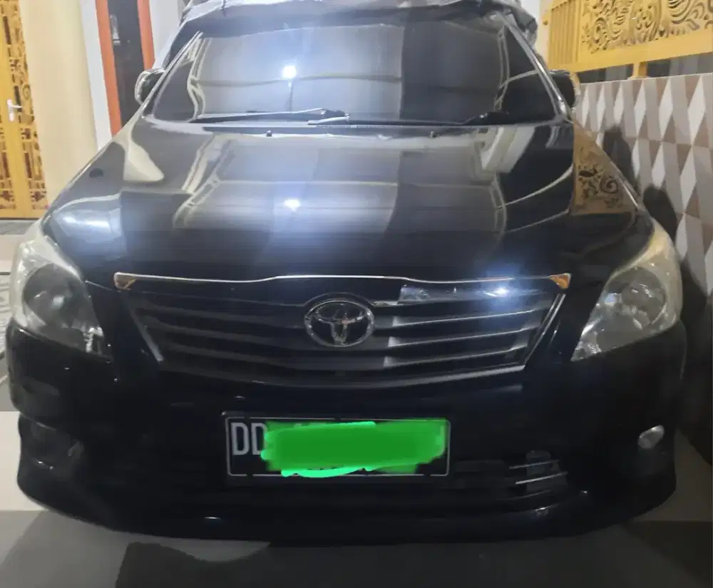 Inova G 2.0 MT 2012 abu-abu tua