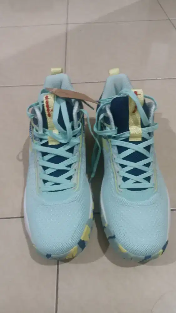 Ready Sepatu Diadora Ukuran 46 – Baru 100%!