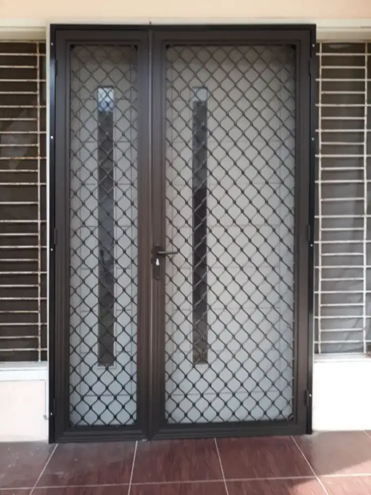Pintu kawat nyamuk /pintu expanda alumunium