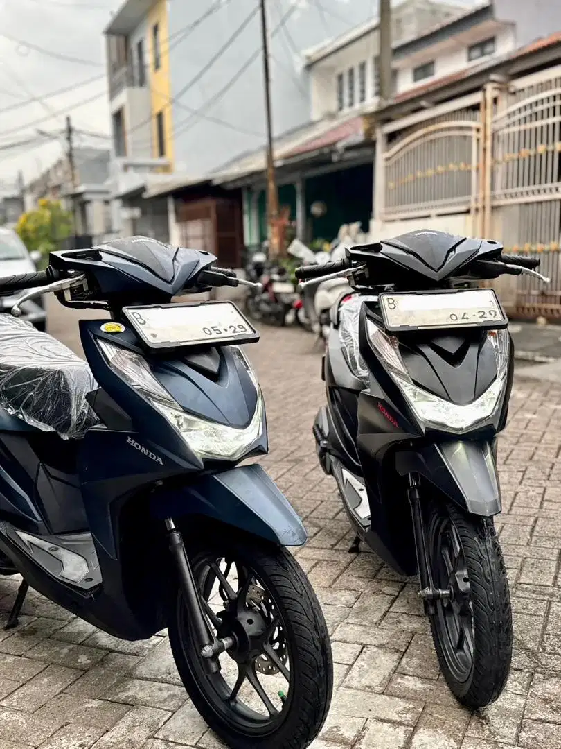 Km 720 Kilo❗️Beat Deluxe 2024 Biru/hitam Like New Last edition CBS ISS