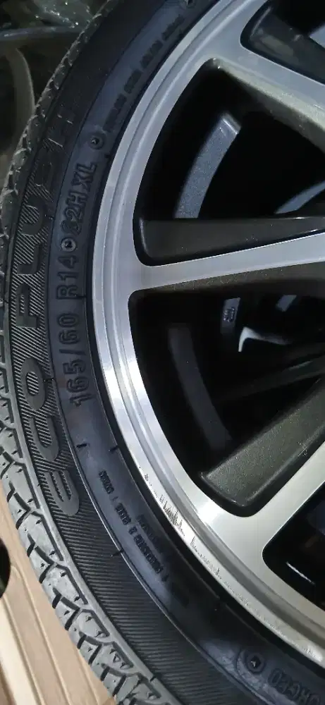 FS BAN COPOTAN BANGET MASIH 98% 165/60/14