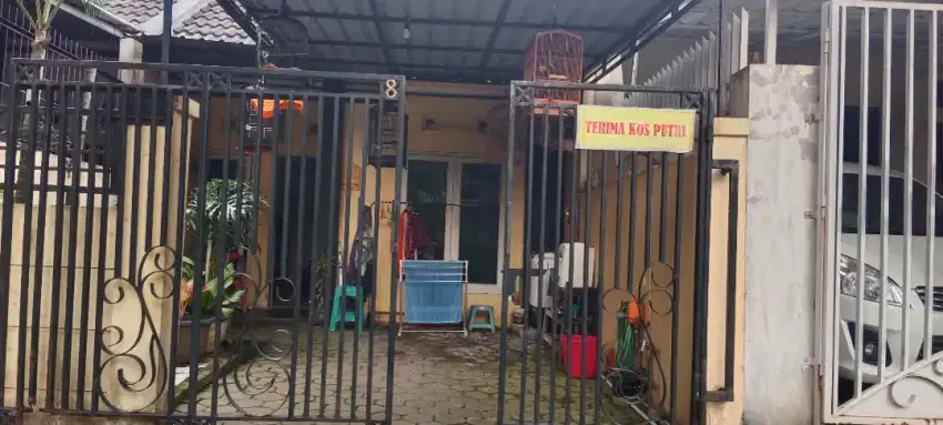 Di jual rumah kos di perumahan Ganesa pedurungan