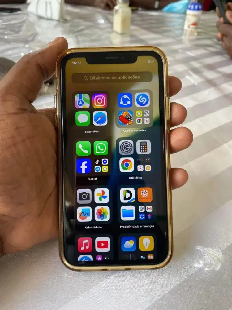 iPhone XR 64 gb permanen