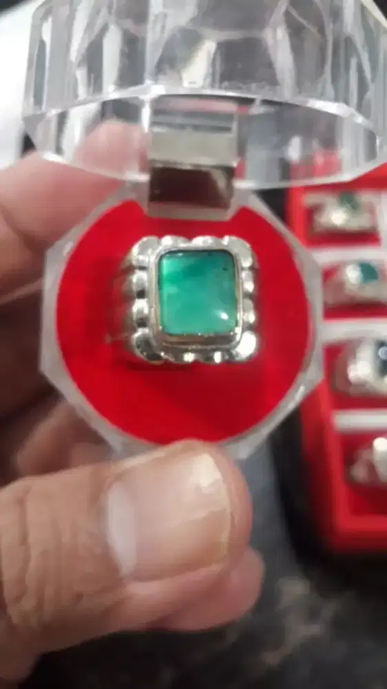 Bacan doko kristal kotak