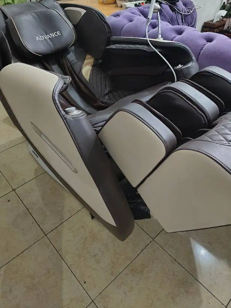 Beli 37Jt Kursi pijat Advance type Amari Diamond Bonus kursi Recliner