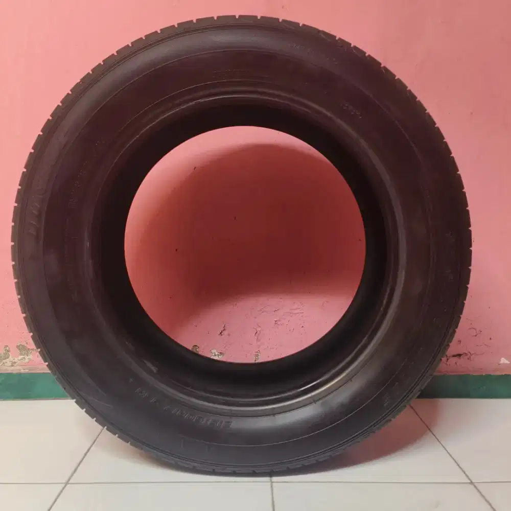 Dunlop SP SPORT LM705 215/60 R17 tahun produksi 2021 Bekas copotan