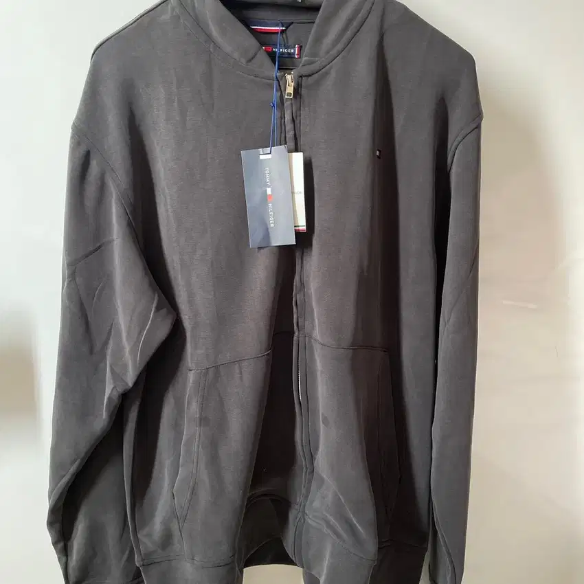 Jaket pria tommy H