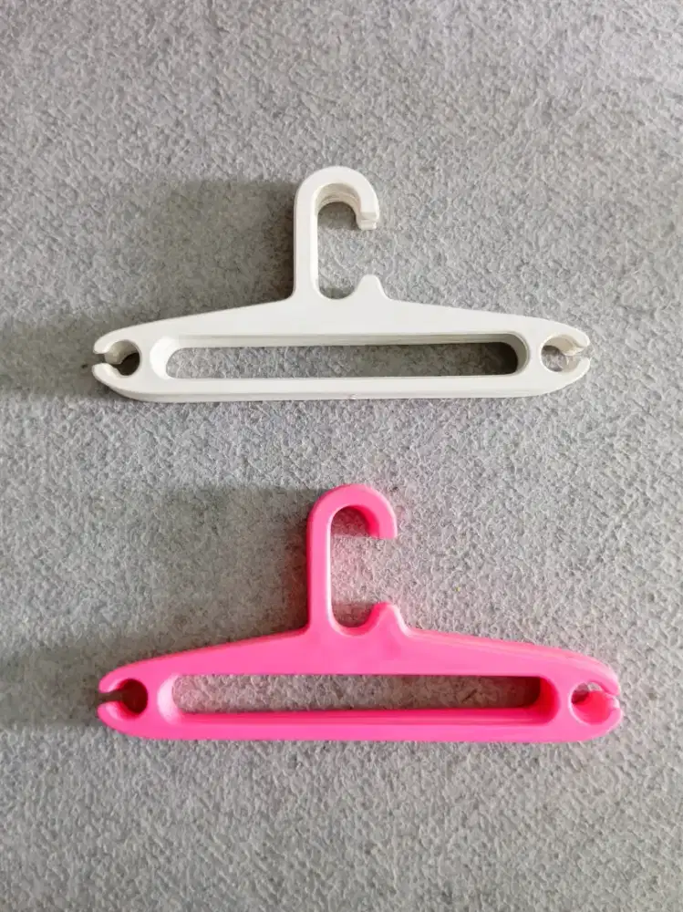 Hanger/Gantungan Baju Anak Plastik Bekas