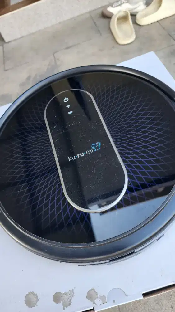 Robot Vacuum Cleaner Kurumi KV 08 AED , Otomatis Mengosongkan