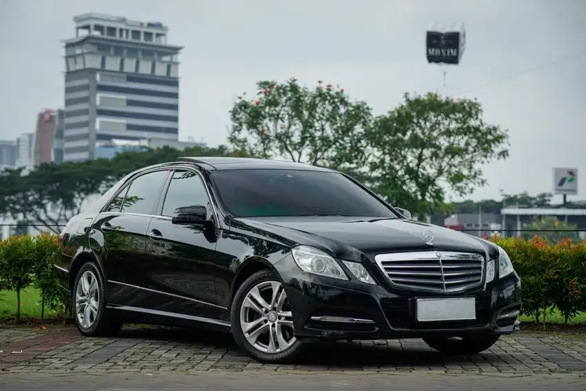 Mercedes Benz E300 AMG Avantgarde 2011 Hitam