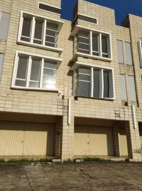 Ruko Asera 3lantai hadap jalan luas 102m Harapan Indah Bekasi