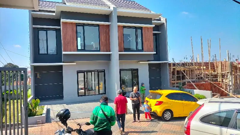 DP dan CICILAN RINGAN Rumah di Cihanjuang Cimahi Sariwangi dijual