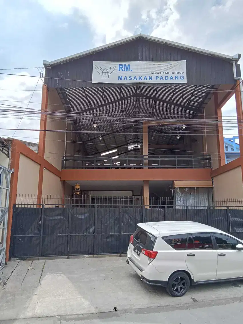 tempat usaha Di Jalan Woltermonginsidi, Genuk, Semarang