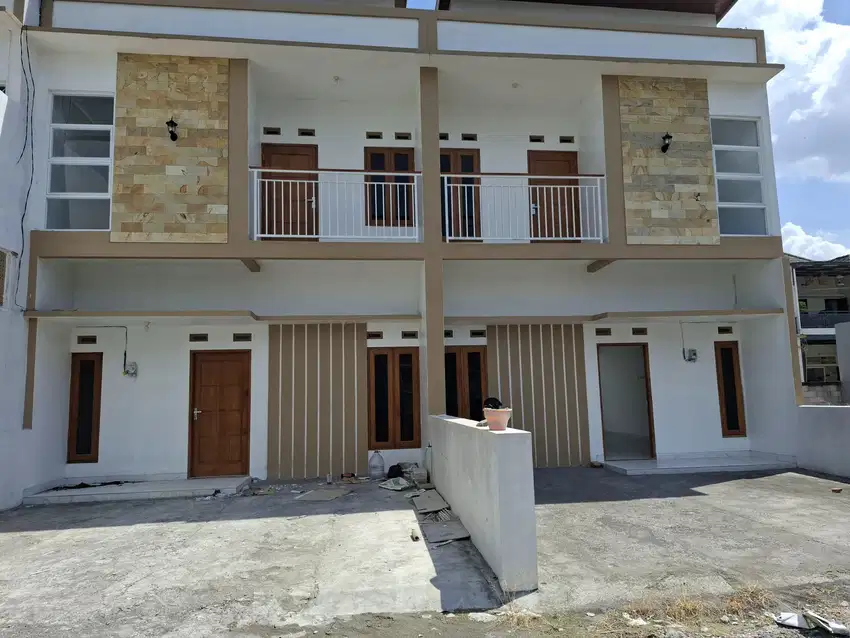 Di jual rumah baru dua lantai di Gentan baki