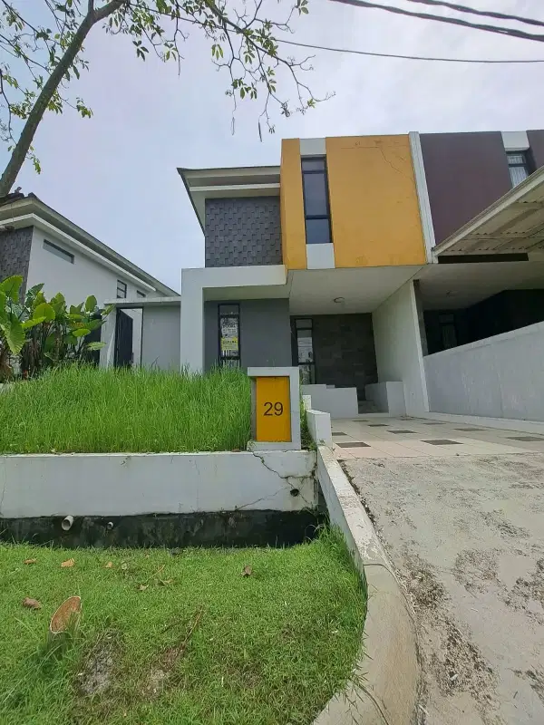 Dijual Rumah Cluster Summer Bliss Taman Simpruk di Lippo Cikarang