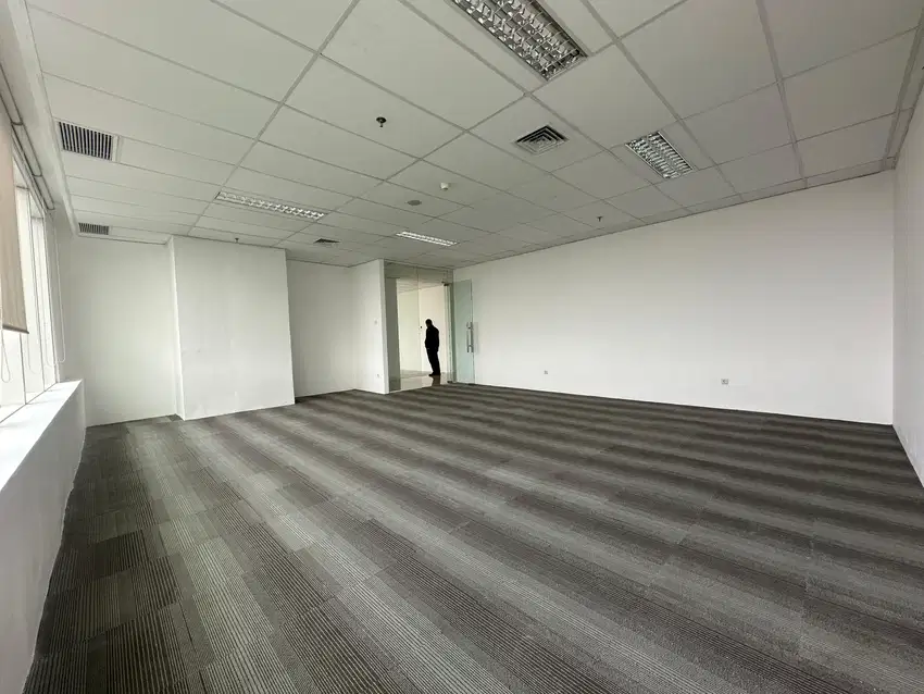 Sewa Ruang Kantor Full Furnish di Plaza Oleos Simatupang