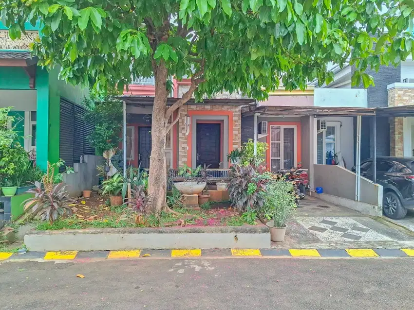 Rumah 2 Lantai di Graha Raya Valencia, Hanya 12 menit ke Tol Parigi
