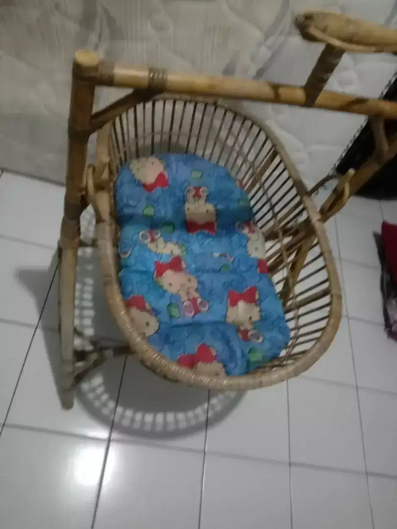 Ayunan bayi dari rotan