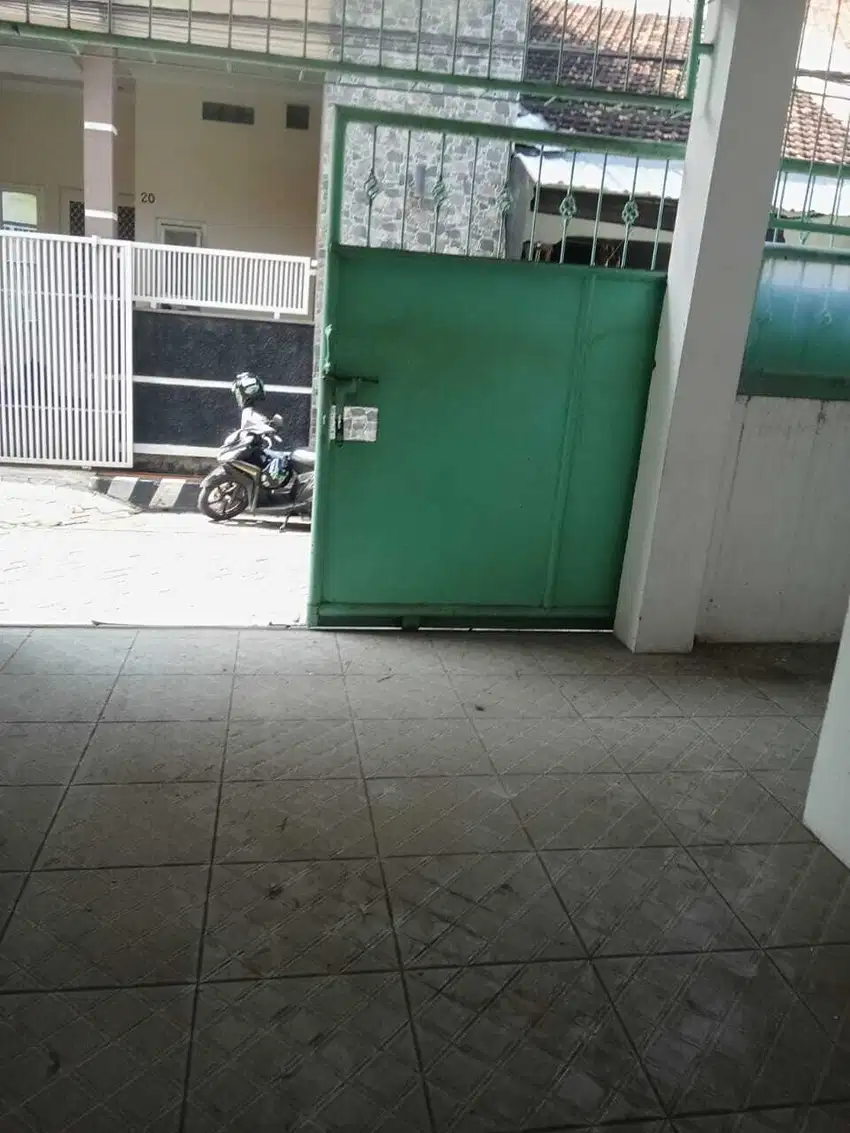 Dijual Rumah 2 lantai  Termurah Ploso Dekat ke Mall Galaxy