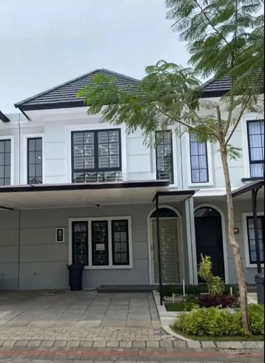 Rumah Mansion Nine Surabaya 2 Lantai Hadap Utara