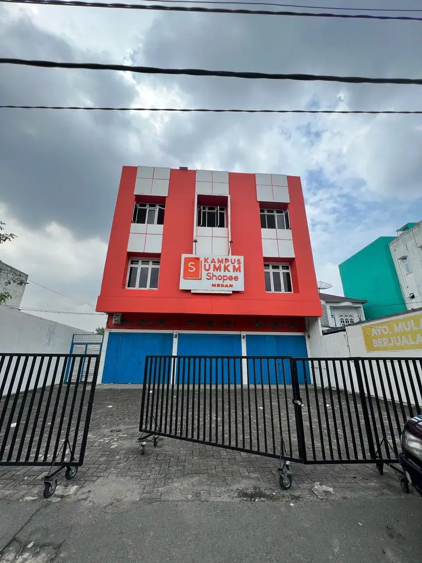 Rumah Inti Kota luas cocok untukk usaha