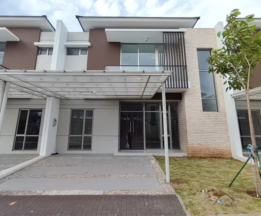 Rumah 2lt 150m 10x15 4KT cluster danau tahap 1 PIK2 pantai indah kapuk