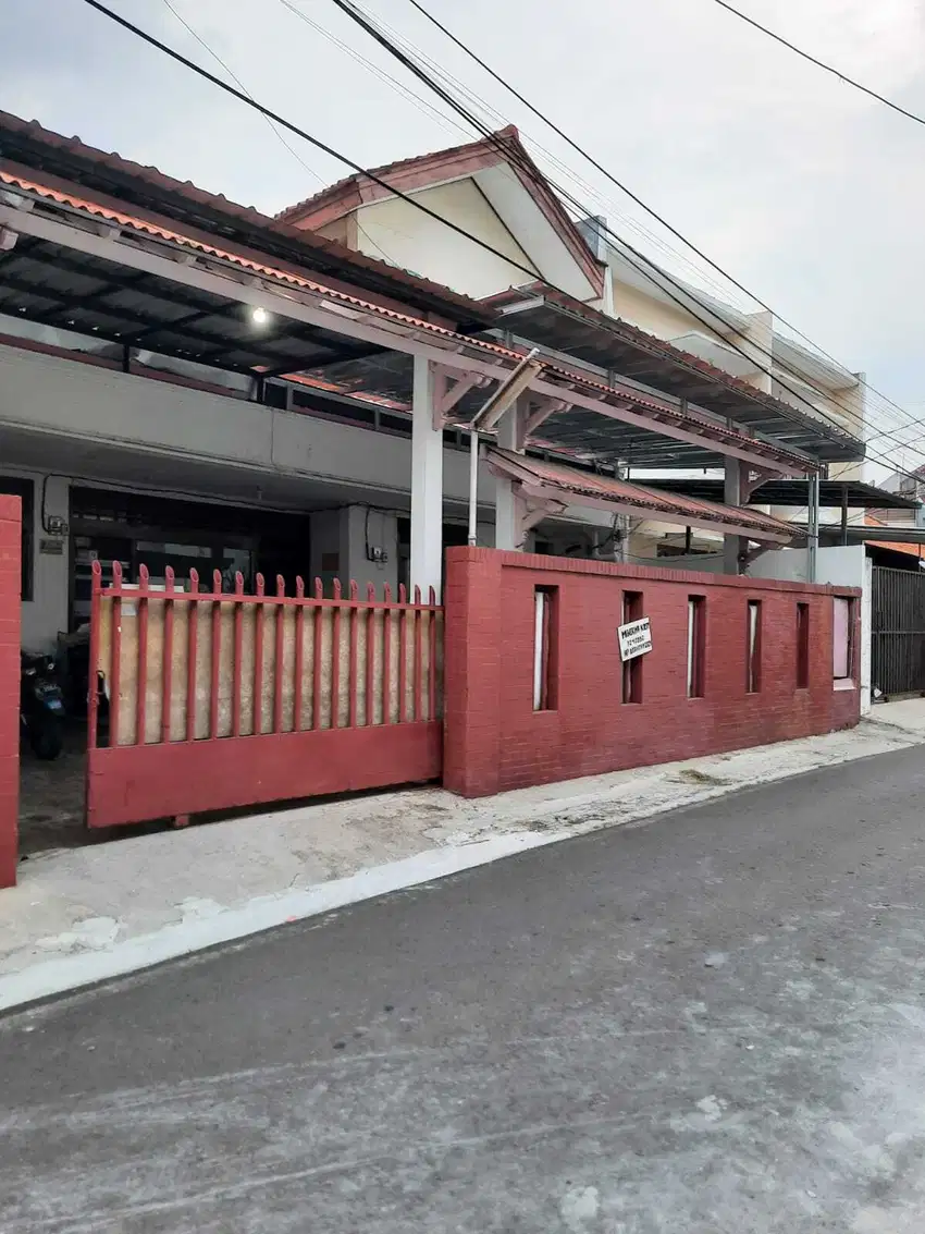 UPDATE TURUN HARGA   DI JUAL RUMAH KOST DI JL. BENDA KEBAYORAN BARU J