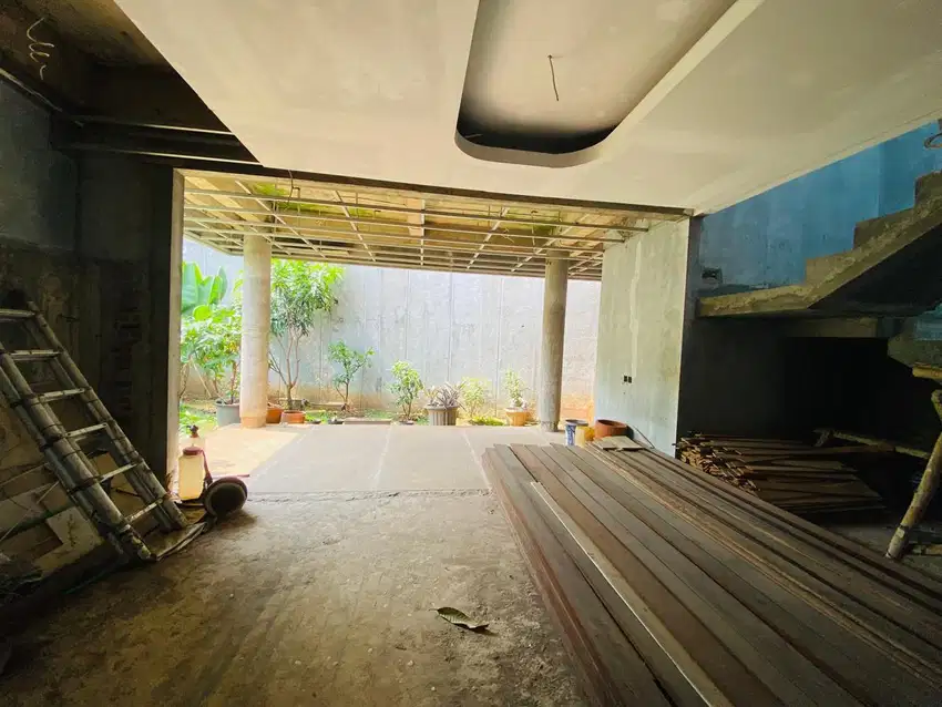 Rumah Bagus Sedang Renovasi Di Lippo Cikarang