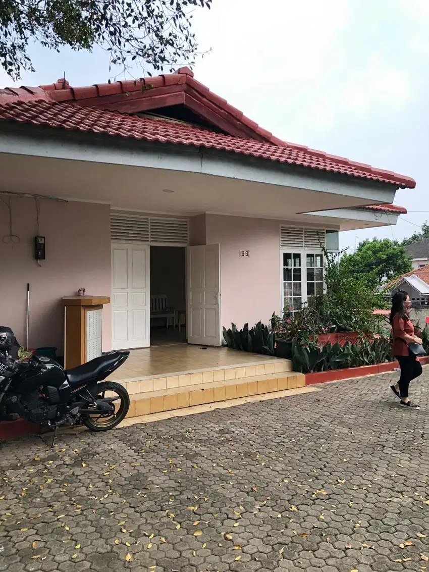 DIJUAL CEPAT RUMAH HARGA BAWAH NJOP PINGGIR JALAN RAYA JL. AGUNG RAYA