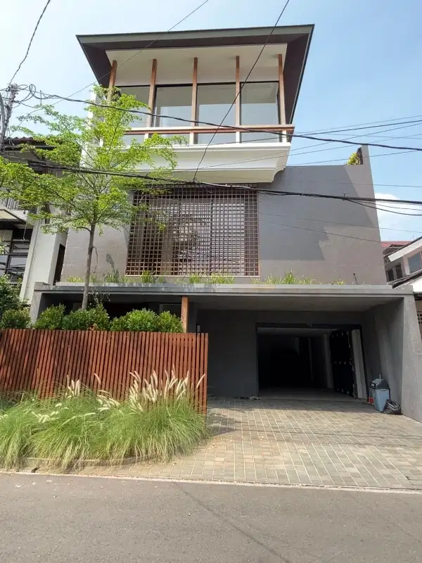 DIJUAL RUMAH BARU ADA LIFT DI PONDOK INDAH JAK SEL