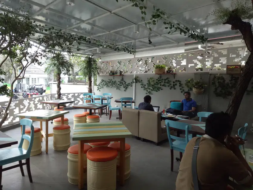 Rumah Cocok Untuk Usaha di Taman Supratman, Bandung