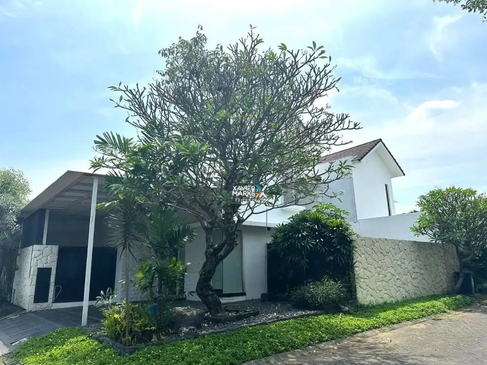 Rumah Bagus di Forest Mansion Citraland Wiyung ada Private Pool