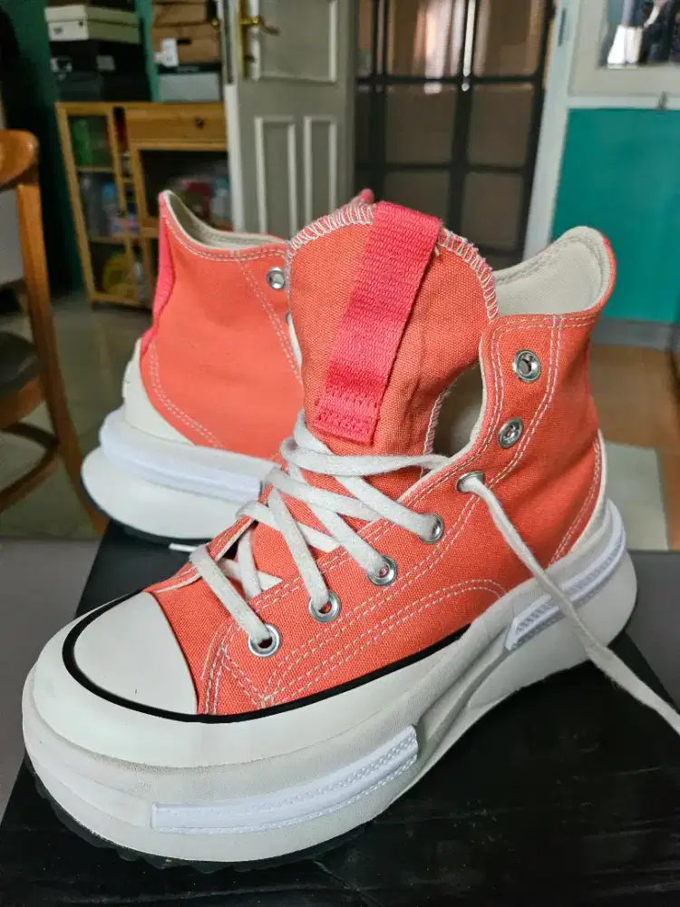 SEPATU CONVERSE Wanita