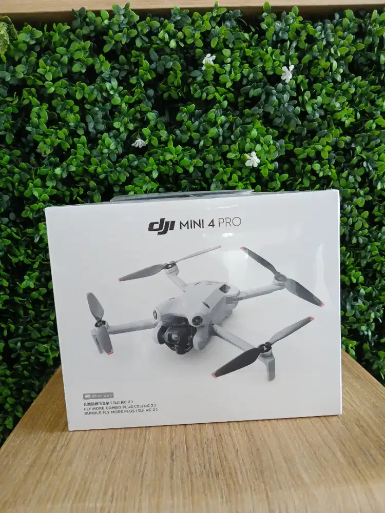 DJI MINI 4 PRO (FLY MORE COMBO PLUS RC 2)