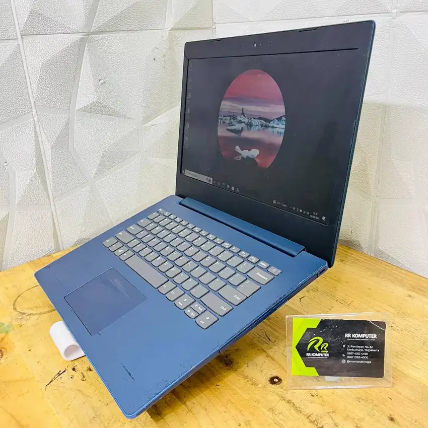 LENOVO 330 AMD A9 9425 8GB DDR4 SSD