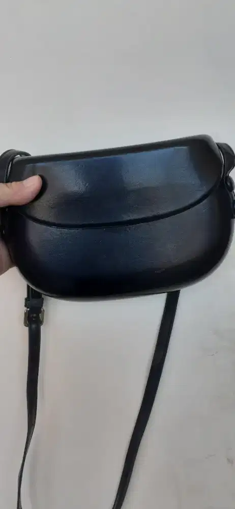 Tas selempang wanita