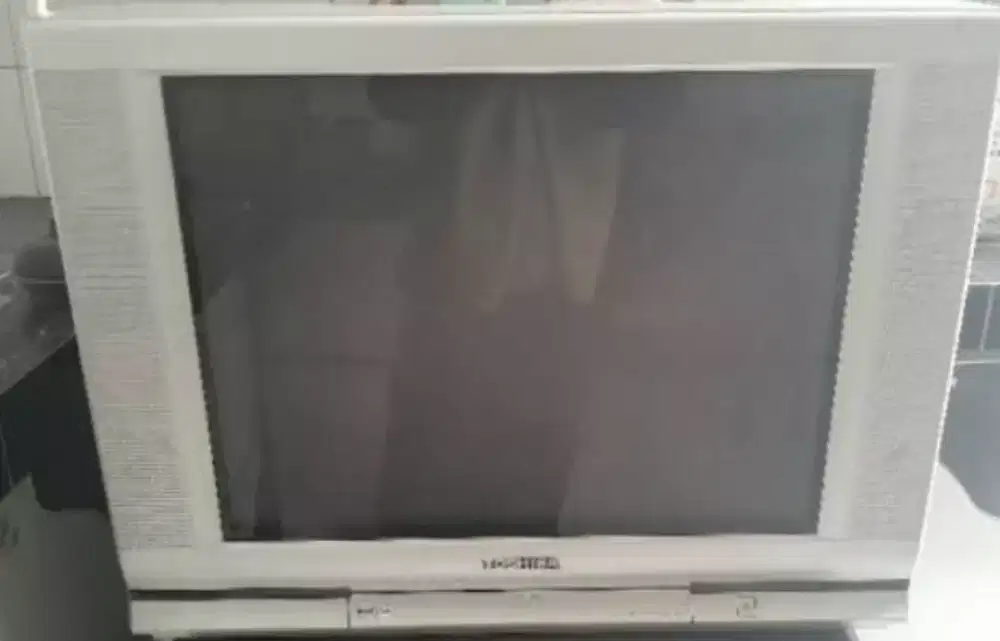 (Net 400)Televisi Toshiba 29inchi masih berfungsi