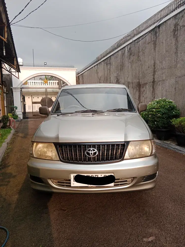 Toyota Kijang 2004 Bensin