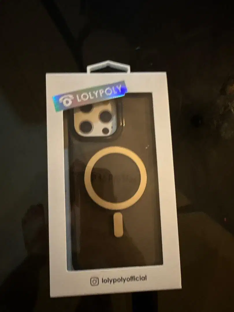 Casing Iphone 16 Pro Mas Magsafe Loly Polly  NEGO