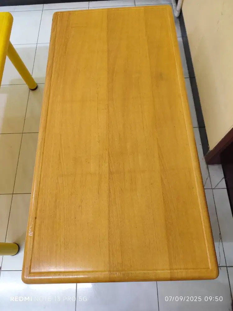 INFORMA MEJA PLASTIK ANAK PERSEGI PANJANG, BUNDAR, KOTAK