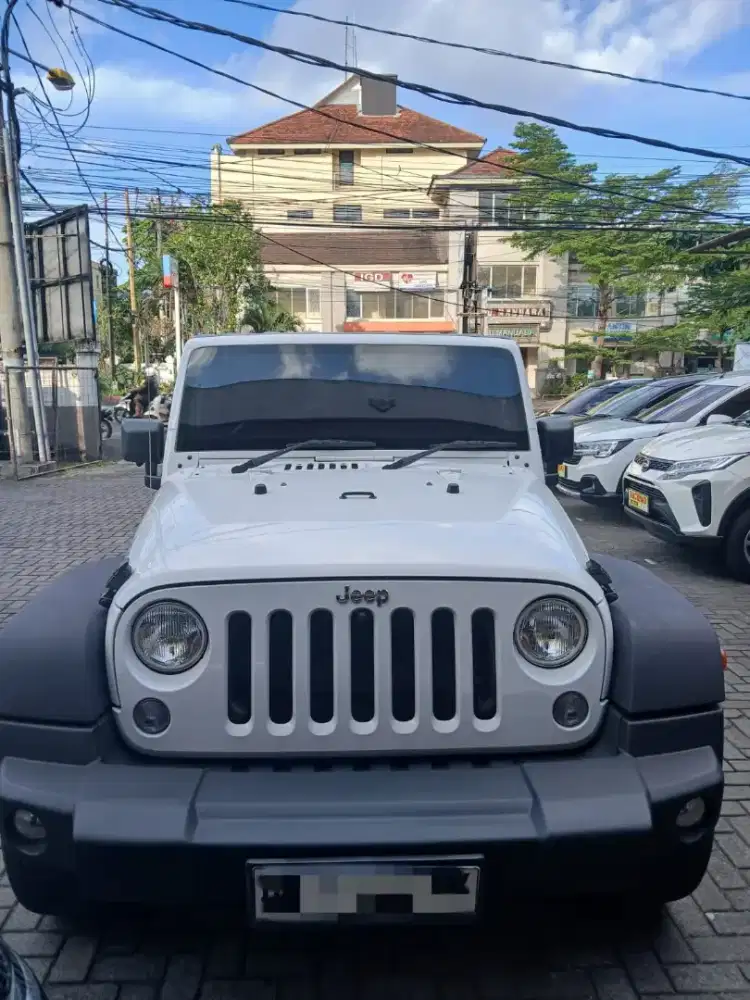 Jeep Wrangler JK sport 2014 putih