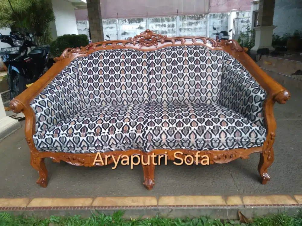 Jasa Perbaikan Sofa / Servis sofa Bergaransi