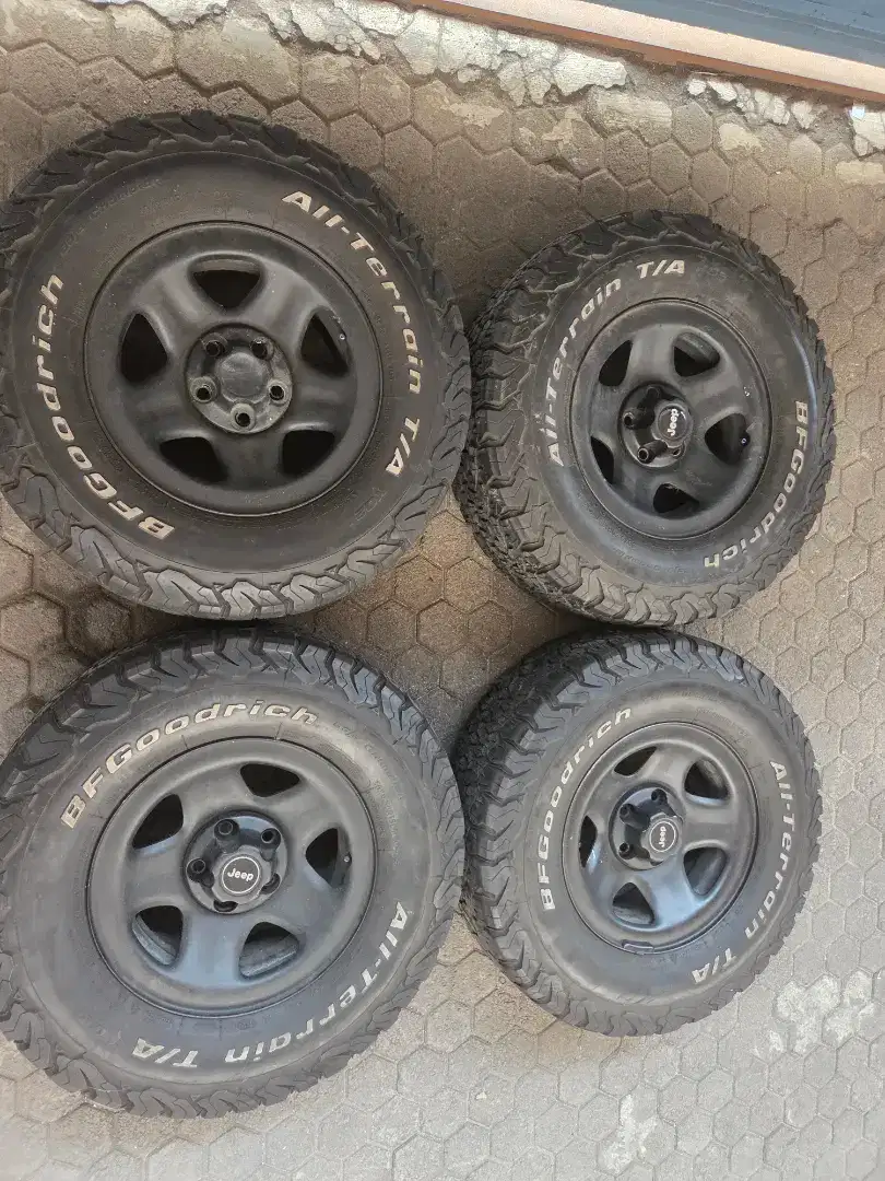 Velg kaleng OEM Jeep Wrangler TJ