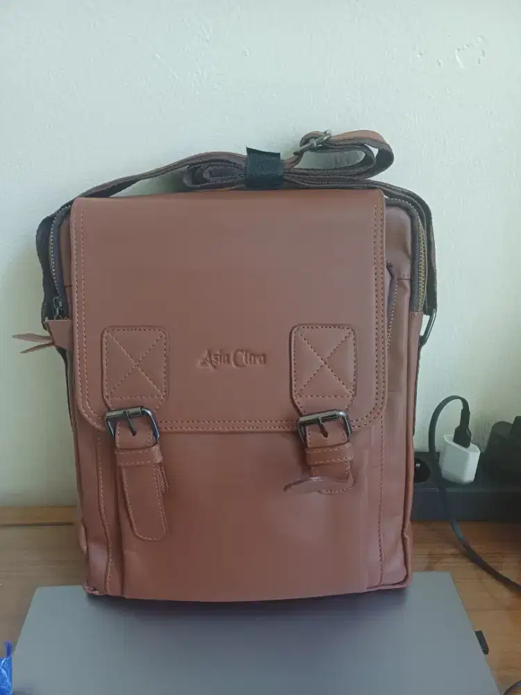 Tas Kulit Pria Coklat Muda