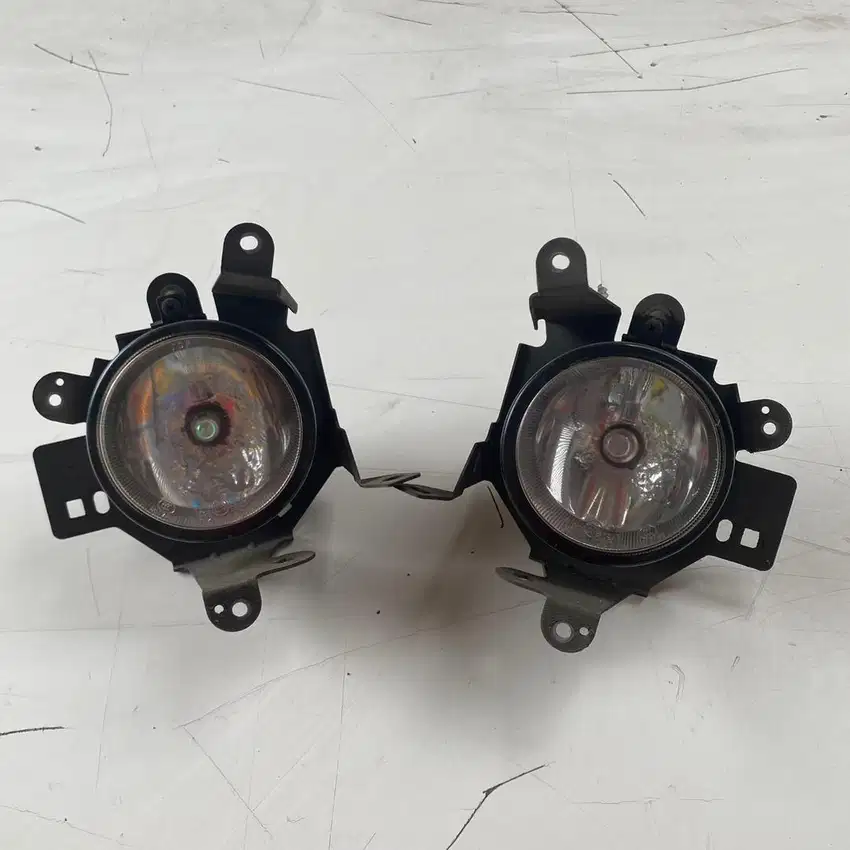 Mitsubishi Grandis Foglamp Lampu Copotan Original OEM Ori Asli