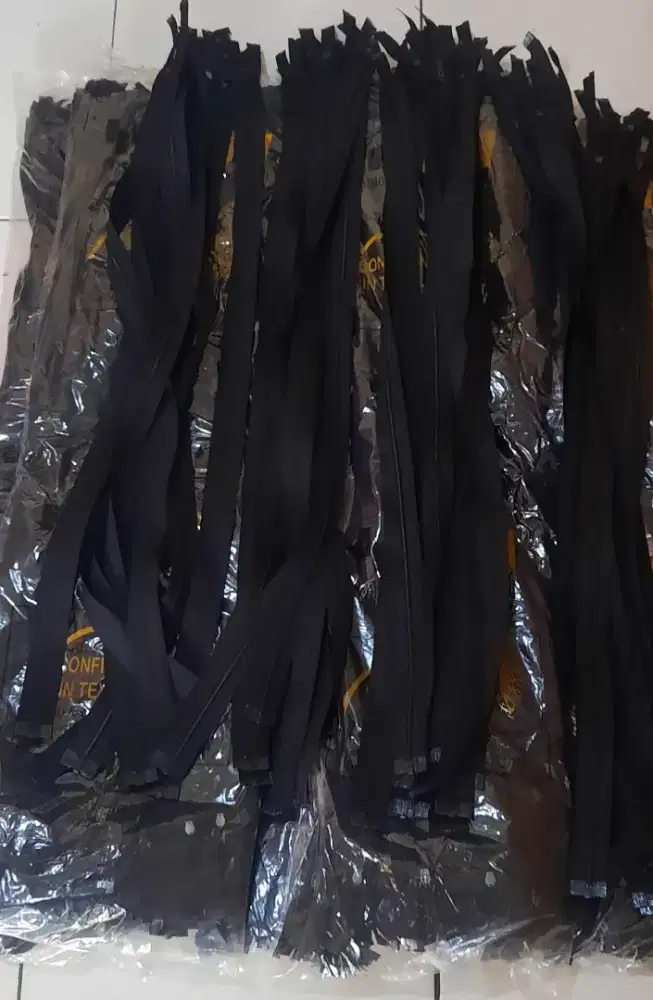 Resleting no 3 gigi halus  jersey gamis sweater 600 pcs