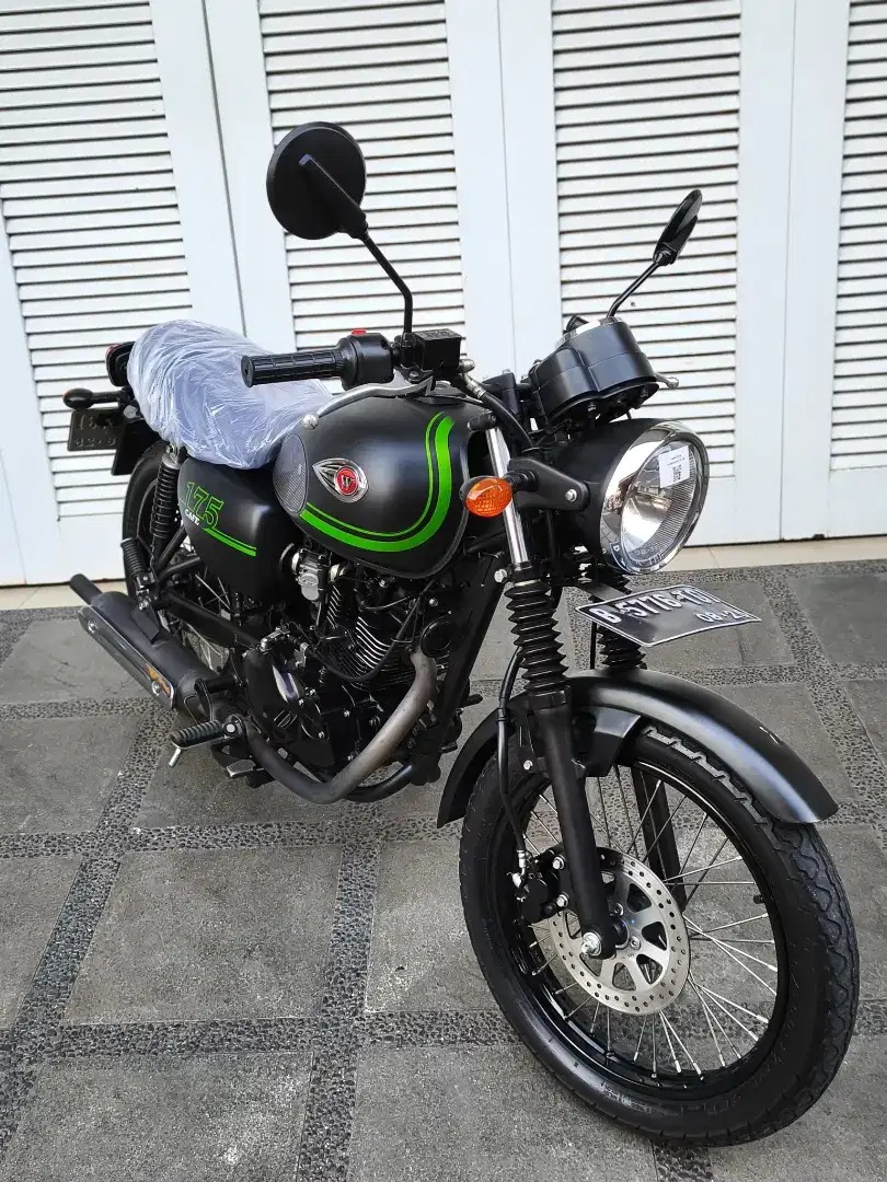 Bissmillah dijual motor Kawasaki w175 cafe 2020 istimewa