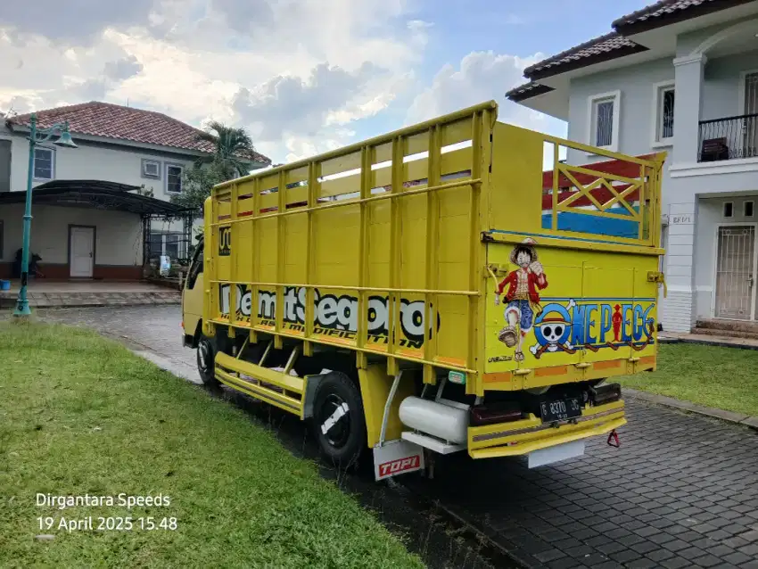 Sewa truk pindahan rumah kantor apartement kos2an kontrakan gudang dll
