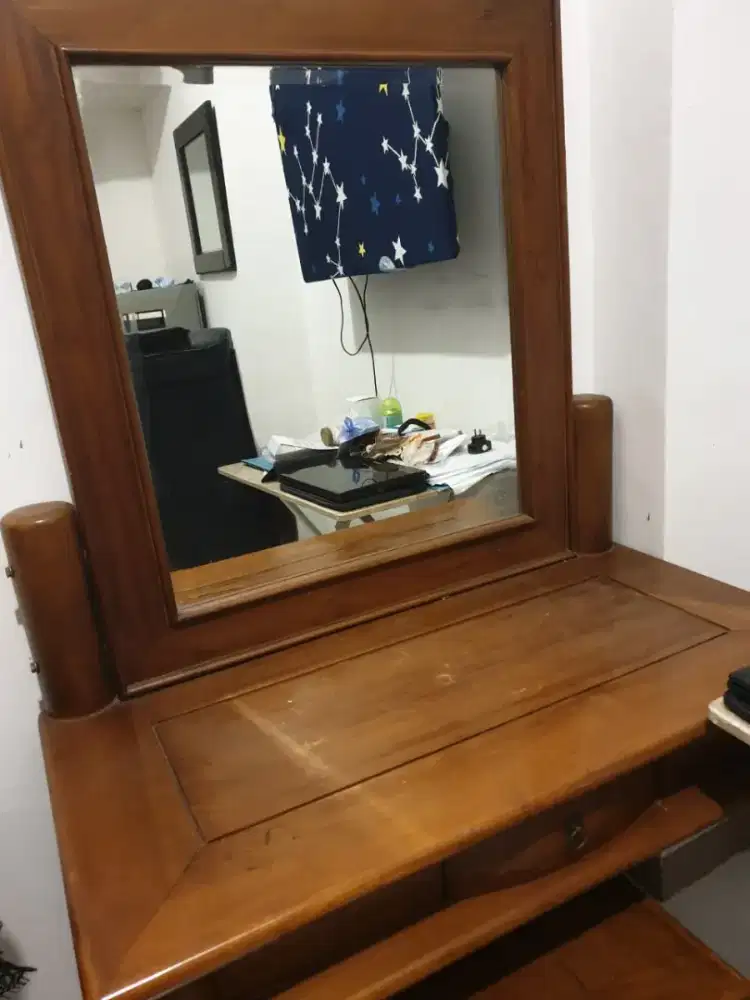 Dijual meja rias kayu jati